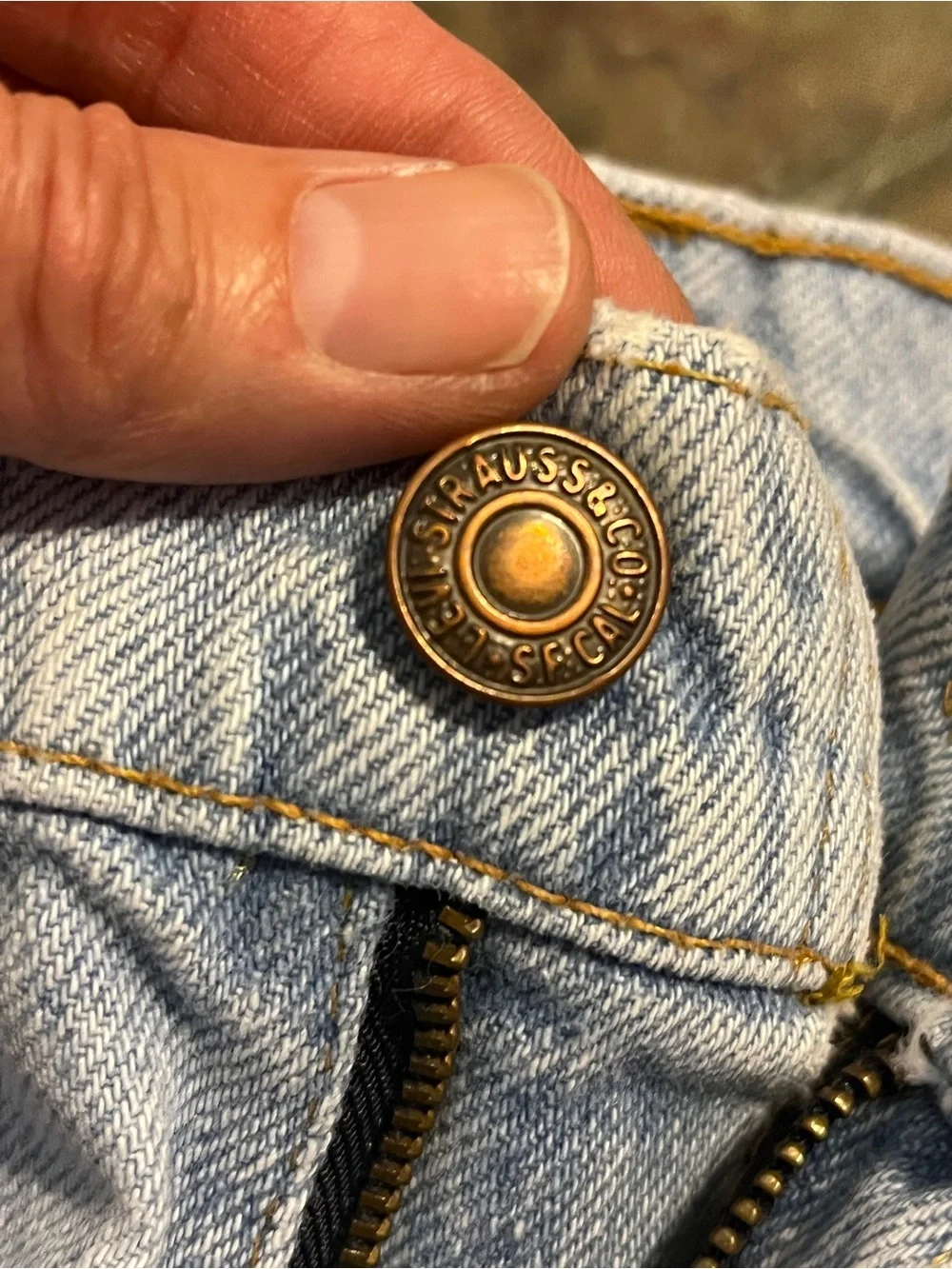 Vintage 1999 Levi’s 550 Student Jeans W26 L28 Made in USA
